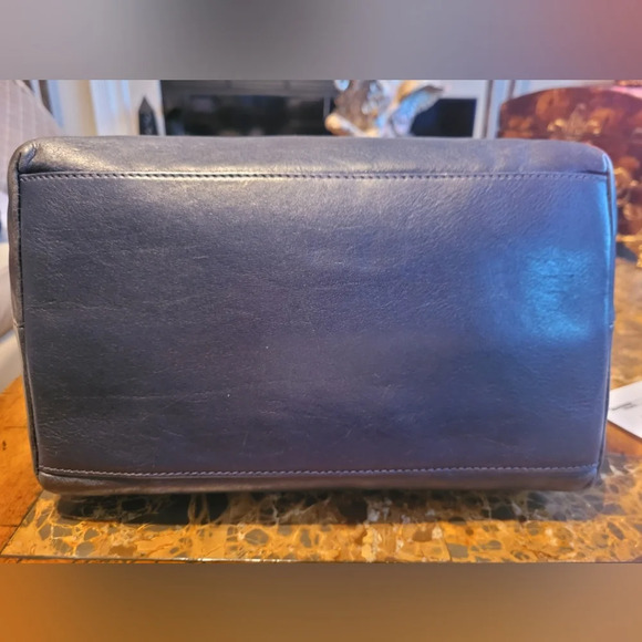 Dooney & Bourke Navy Leather Handbag. Vintage - Picture 6 of 13